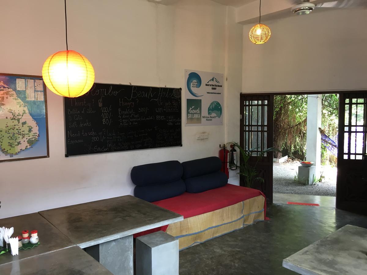 Colombo Beach Hostel Dehiwala-Mount Lavinia ภายนอก รูปภาพ